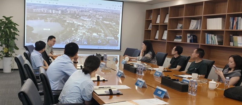 都会“有机”更新在行动——万利官网集团与重庆大学修建妄想设计研究总院有限公司成都分公司<br>配合探讨交流