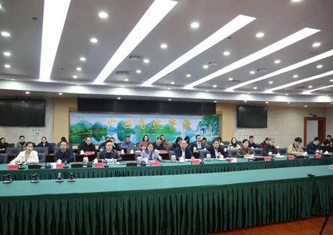 广西安排耕地；；；；；；；ず土焱谅袒占渥ㄏ钔胩謇虑 “破局”耕林空间矛盾